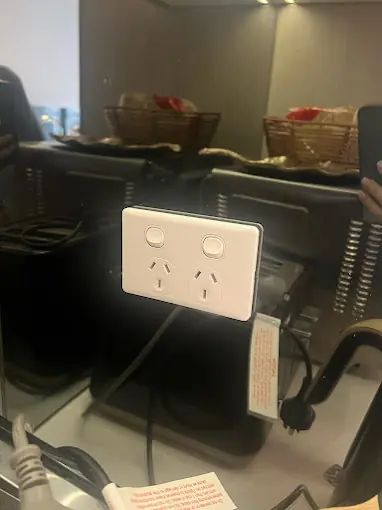 Carlton electricians repairing and installing power outlets